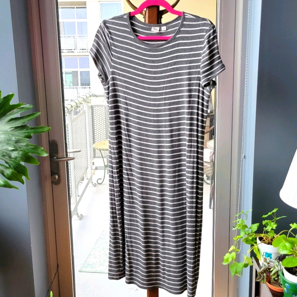 GAP | LAST CALL t-shirt dress